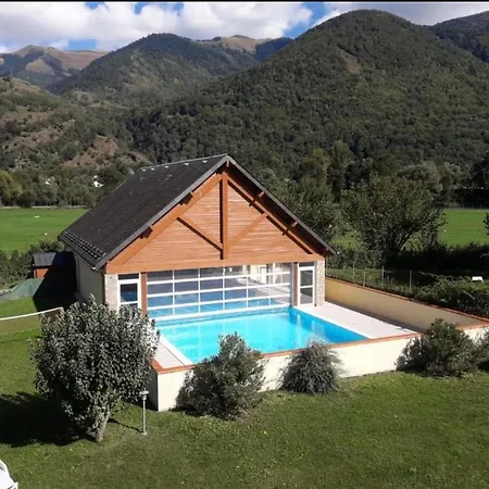 Altea Luchon - Mountain View, Pool & Comfort
