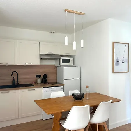 Altea Luchon - Mountain View, Pool & Comfort Bagnères-de-Luchon